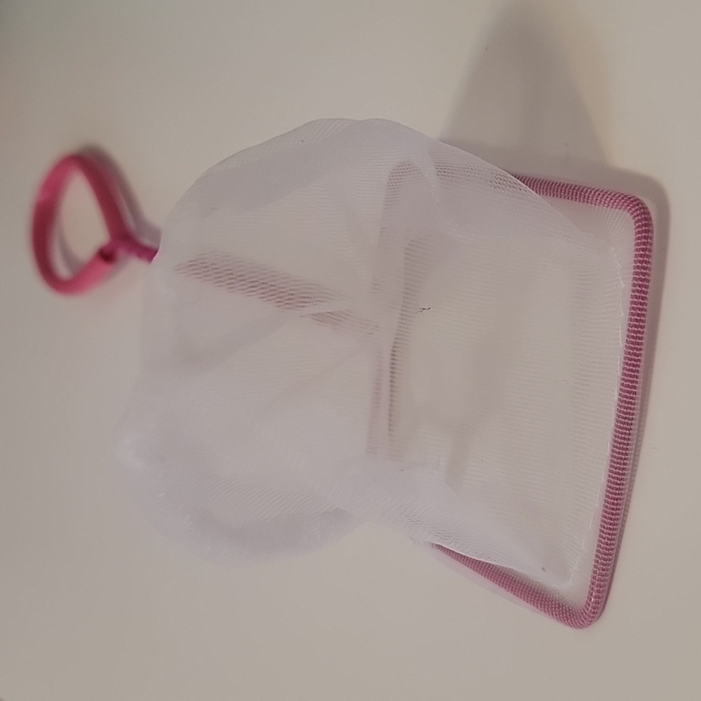 Pink Fish Net with Handle - Picture 4 of 4